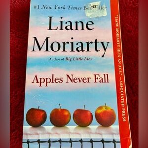 Apples Never Fall Book by Liane Moriarty